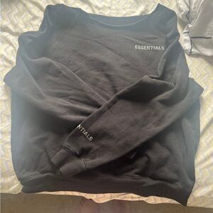 essentials fear of god crewneck